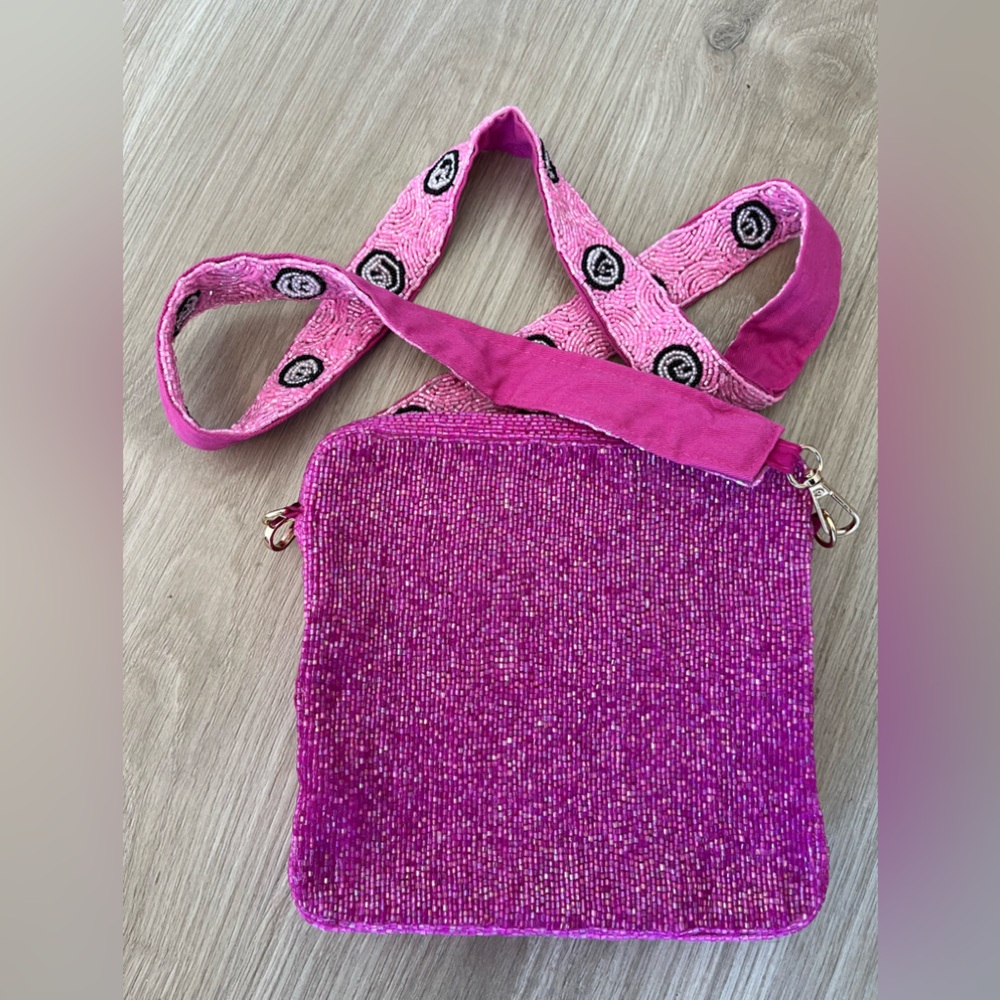Beaded Crossbody Bag - Picture 4 of 5